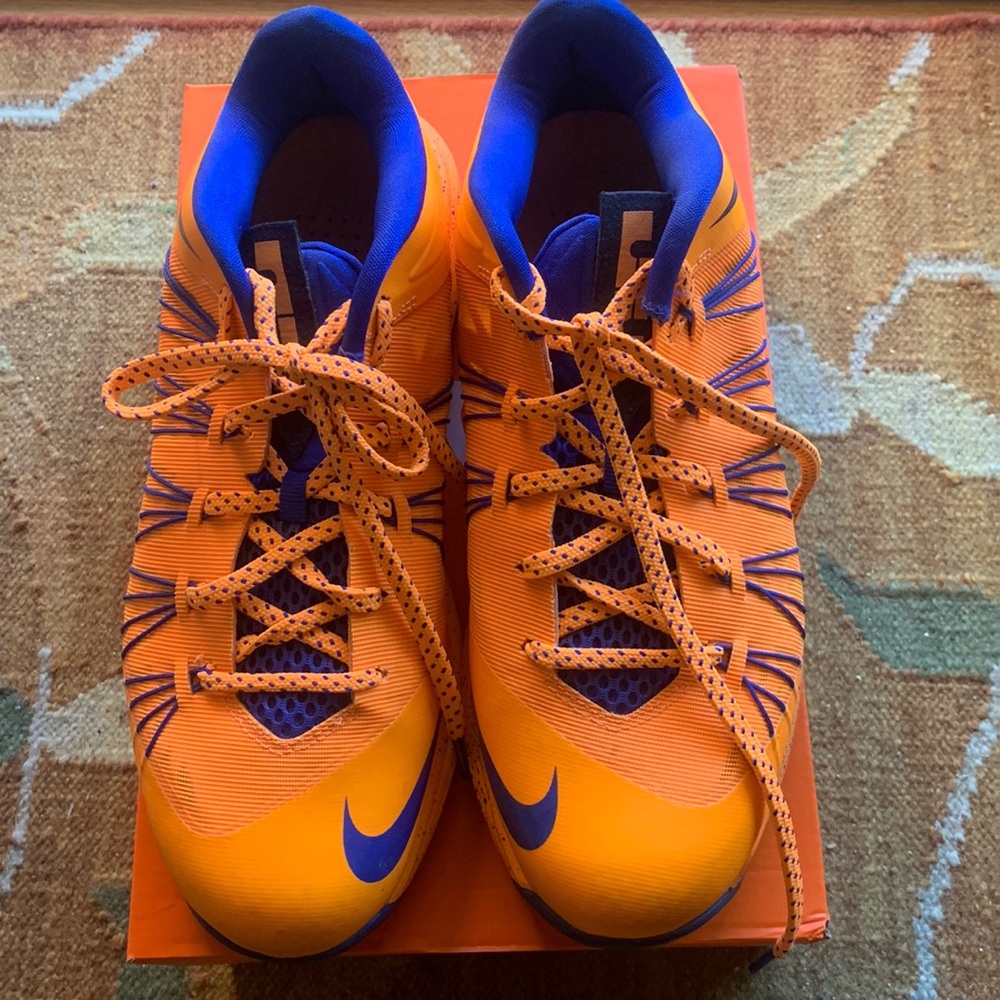 NIKE Mens Lebron Low 10s Size 10.5 (Mens)